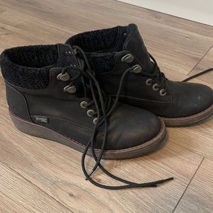 Womens Blowfish lace up boots